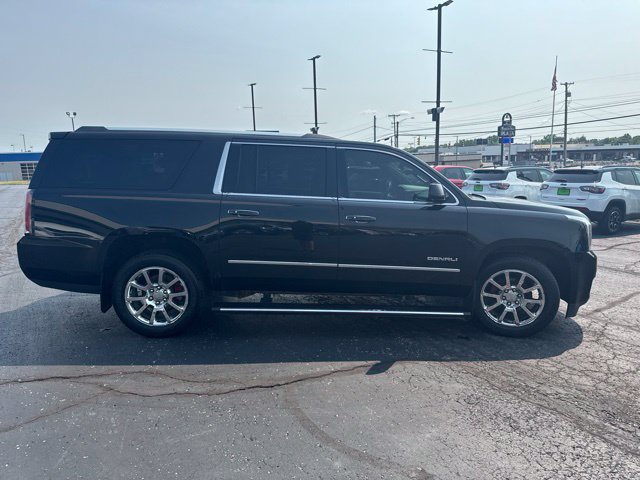 Used 2015 GMC Yukon XL Denali w/ Touring Package AWD/4WD image 7