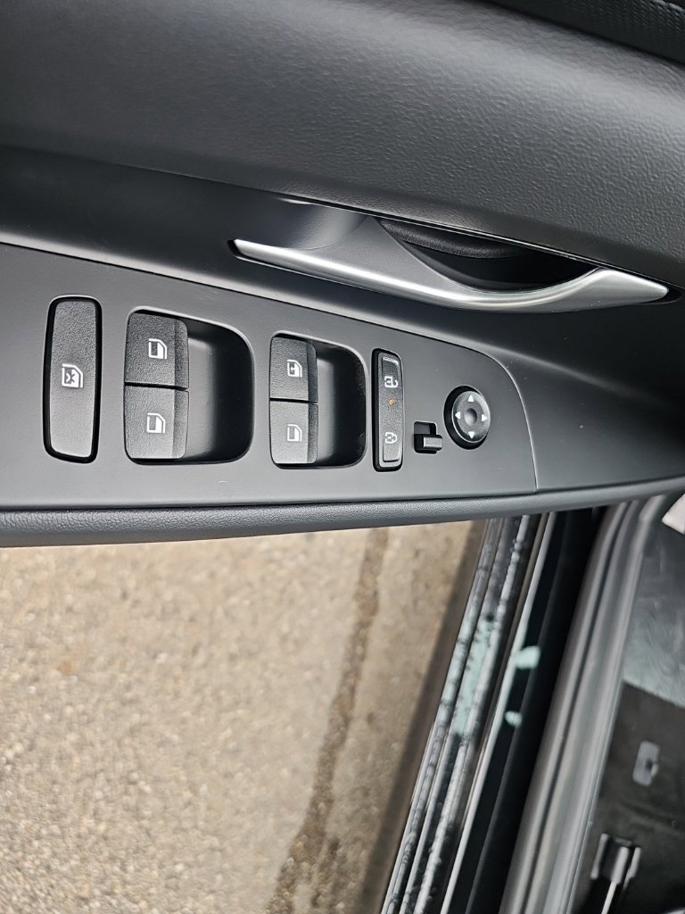 New 2026 Hyundai Elantra SE FWD image 12