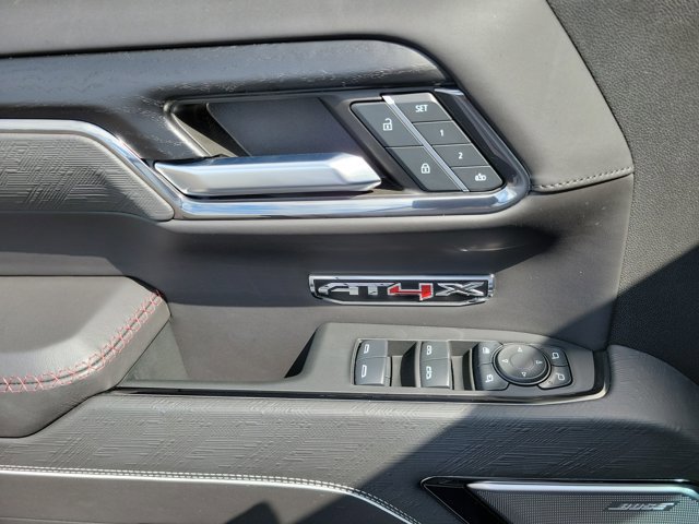 Used 2024 GMC Sierra 1500 AT4X image 28