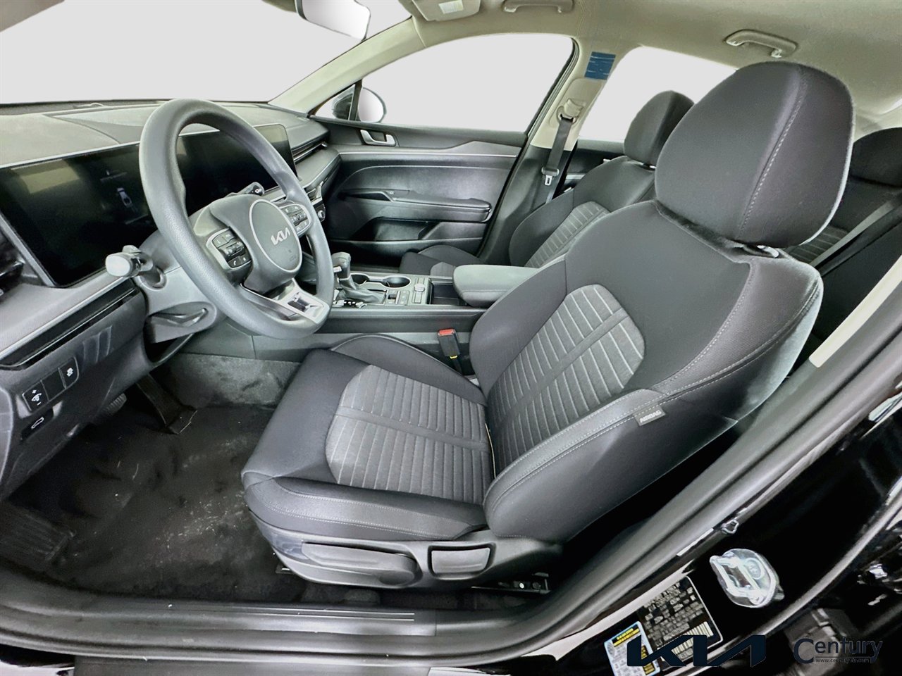 New 2026 Kia K5 LXS FWD image 12