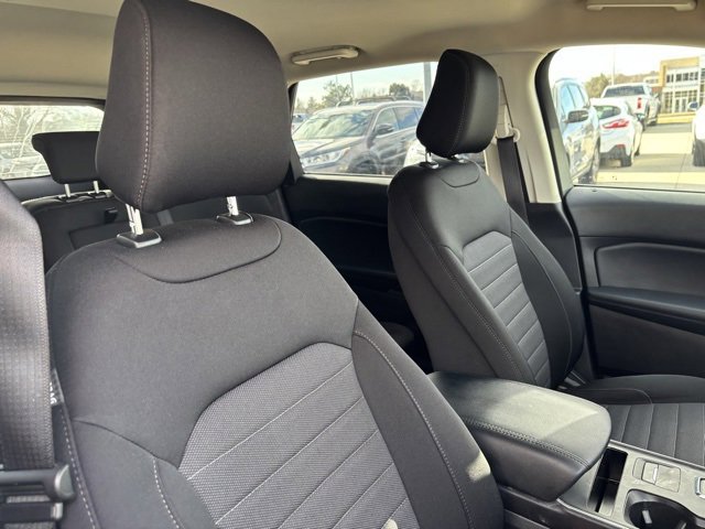 Used 2021 Ford Edge SE image 23