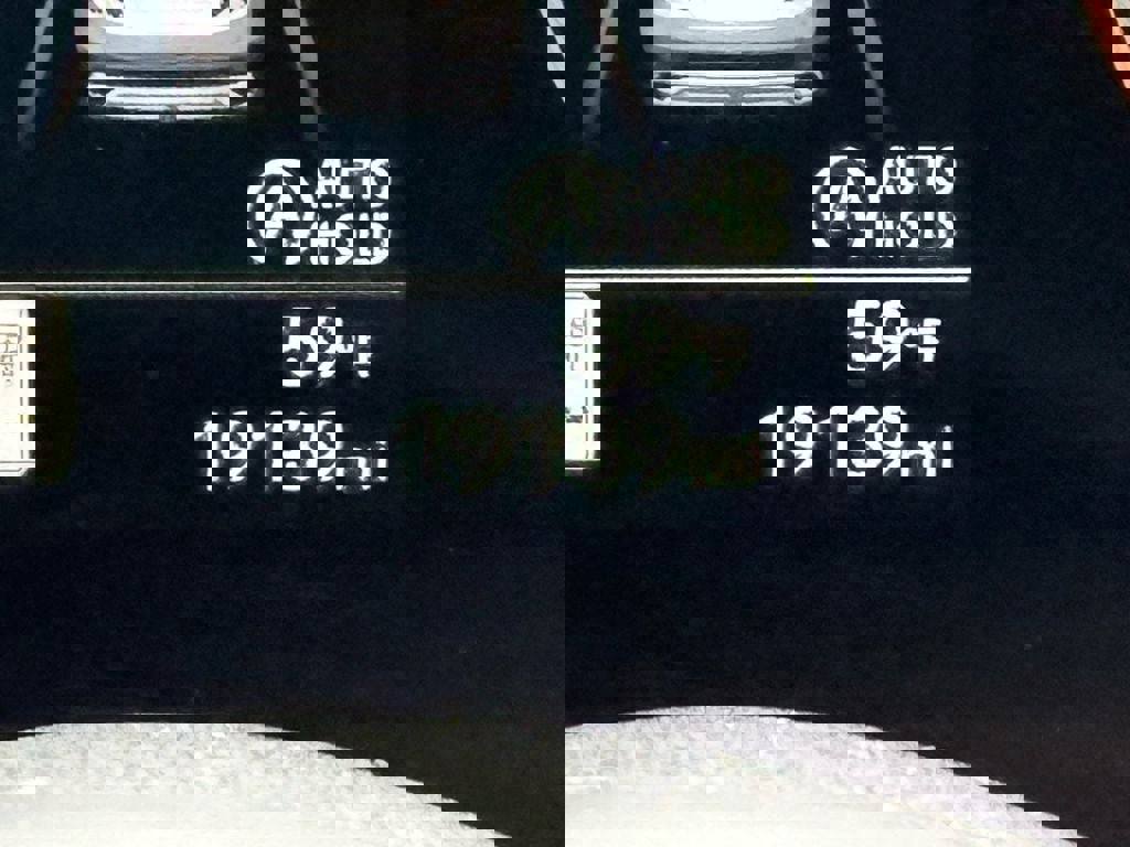 Used 2025 Hyundai Tucson SE image 24