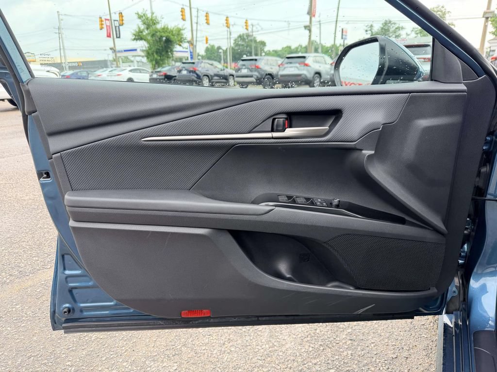 Certified 2025 Toyota Camry SE w/ Convenience Package FWD image 14