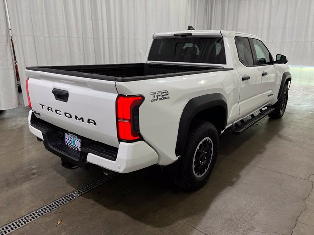 Used 2024 Toyota Tacoma TRD Off-Road w/ TRD Off Road Premium Package AWD/4WD image 5
