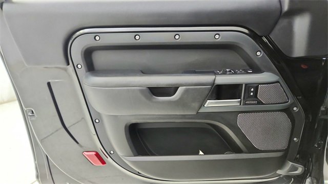 Used 2022 Land Rover Defender 90 X image 29