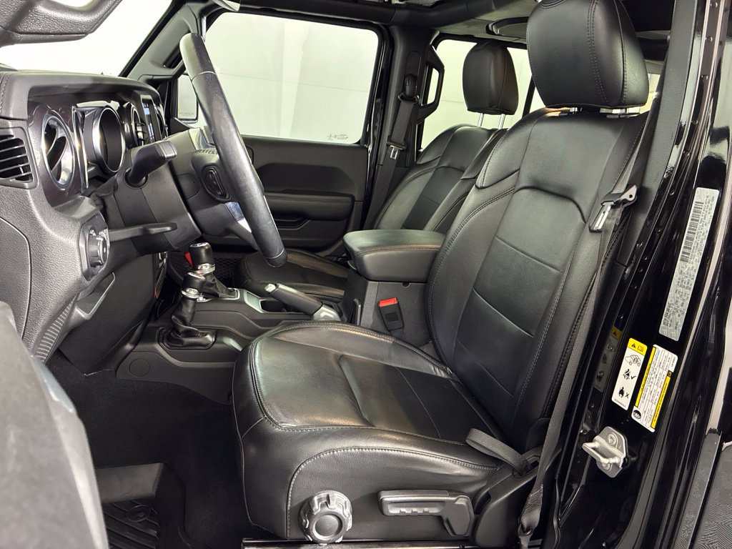 Used 2020 Jeep Wrangler Unlimited Sahara AWD/4WD image 20