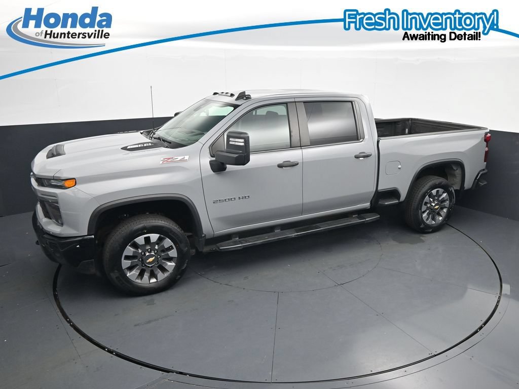 Used 2024 Chevrolet Silverado 2500 Custom w/ Custom Value Package AWD/4WD image 20