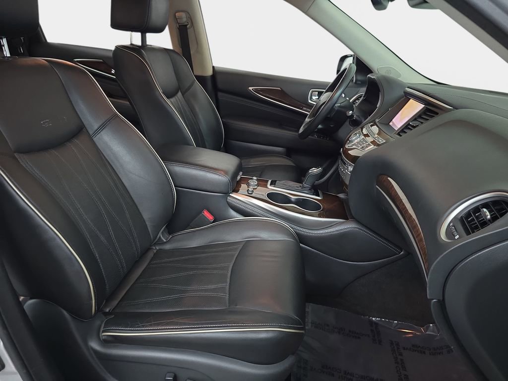 Used 2017 INFINITI QX60 Luxe w/ Deluxe Technology Package image 10