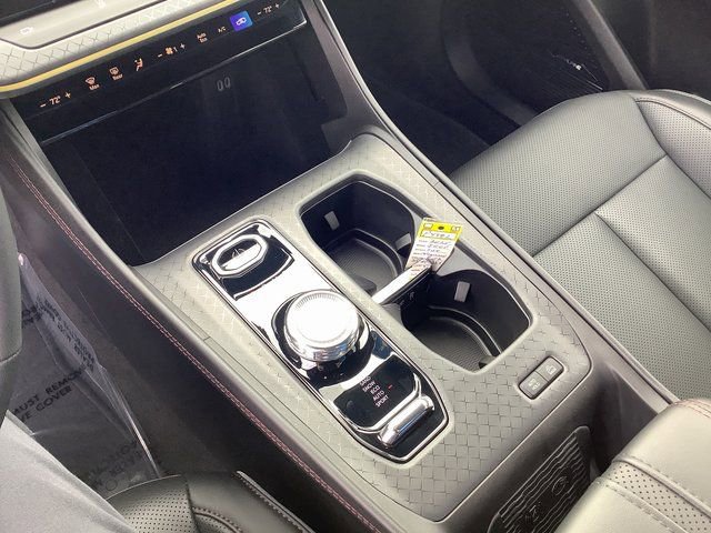 Used 2025 Jeep Wagoneer S Limited image 17