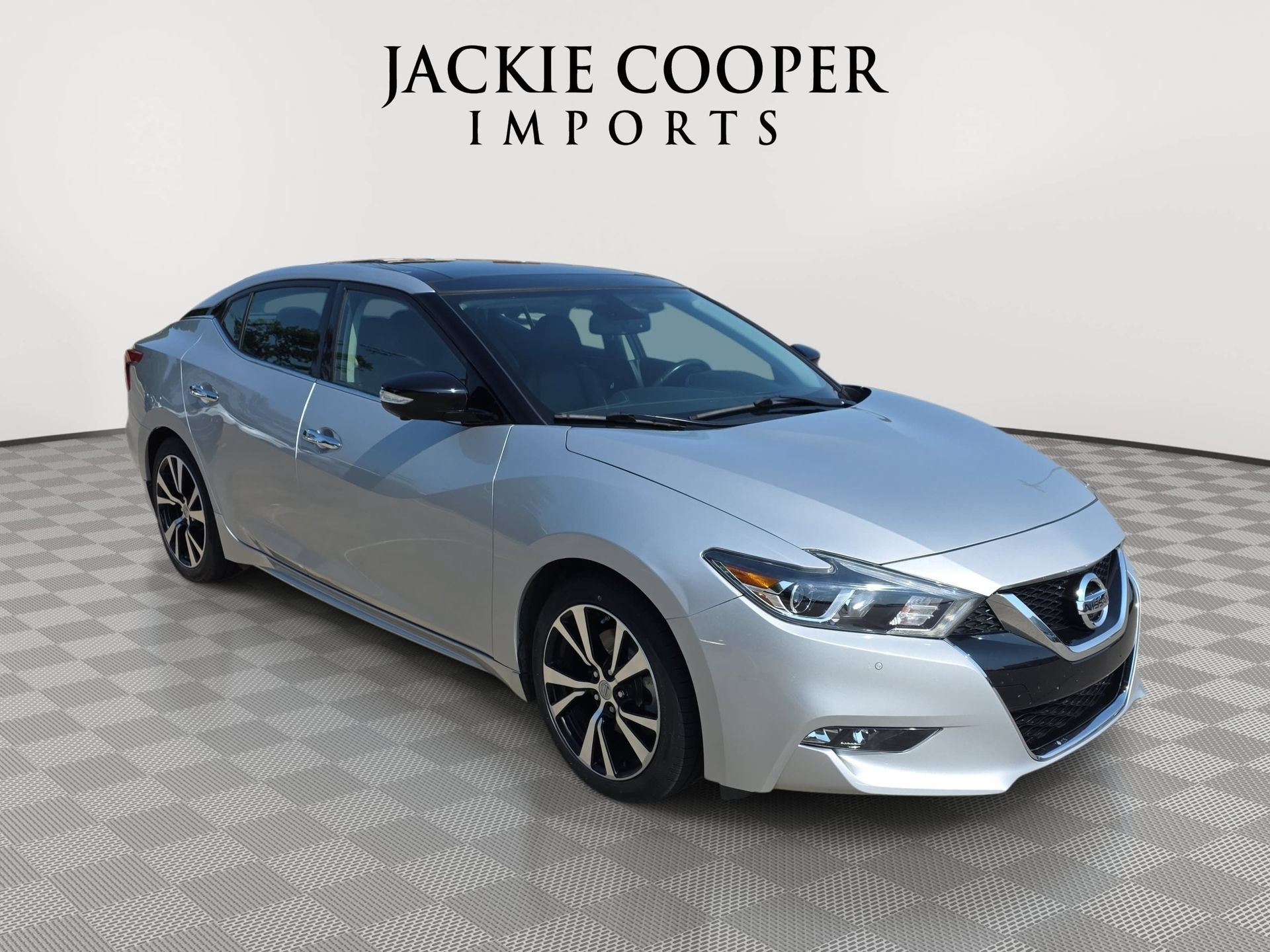 Used 2018 Nissan Maxima Platinum FWD image 3