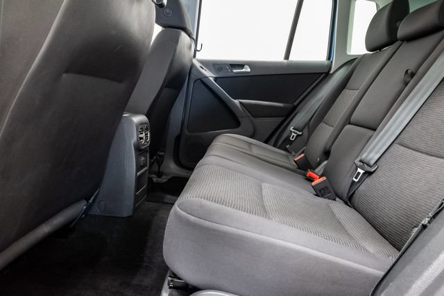 Used 2018 Volkswagen Tiguan Limited w/ Premium Package AWD/4WD image 24