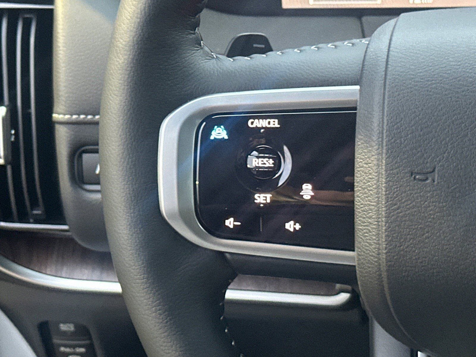 New 2026 Nissan Armada SL w/ Captain's Chari Seat Package image 25