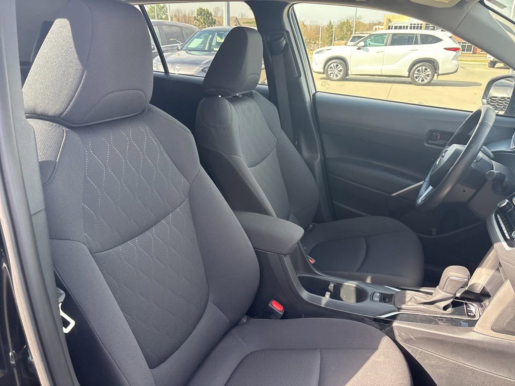 Used 2023 Toyota Corolla Cross LE image 24
