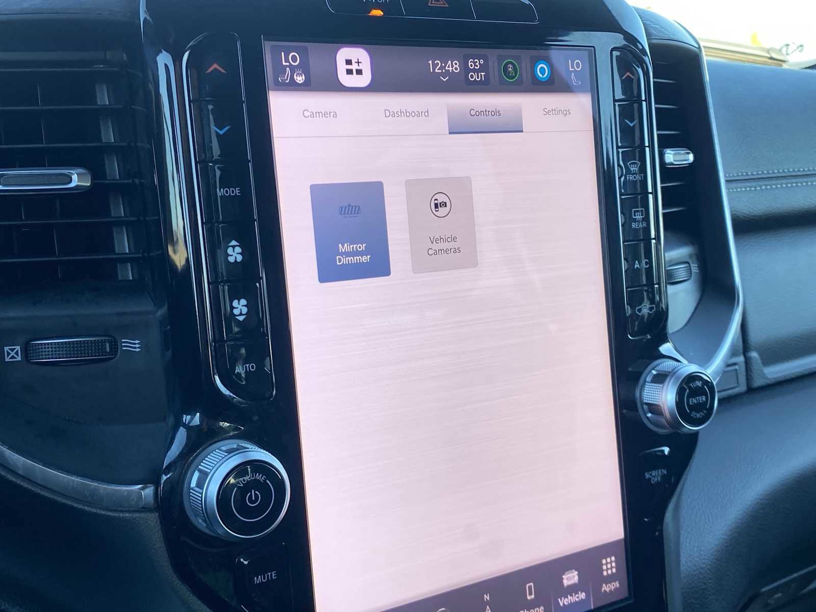 Used 2025 RAM 1500 Laramie w/ Sport Appearance Package image 28