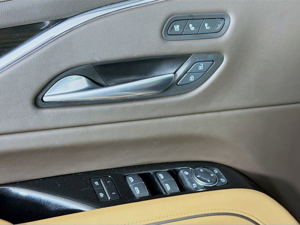 Certified 2023 Cadillac Escalade Sport w/ LPO, ONYX Package image 18