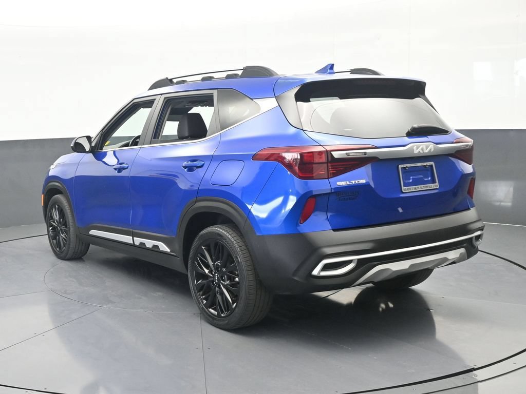 Used 2022 Kia Seltos Nightfall Edition AWD/4WD image 4
