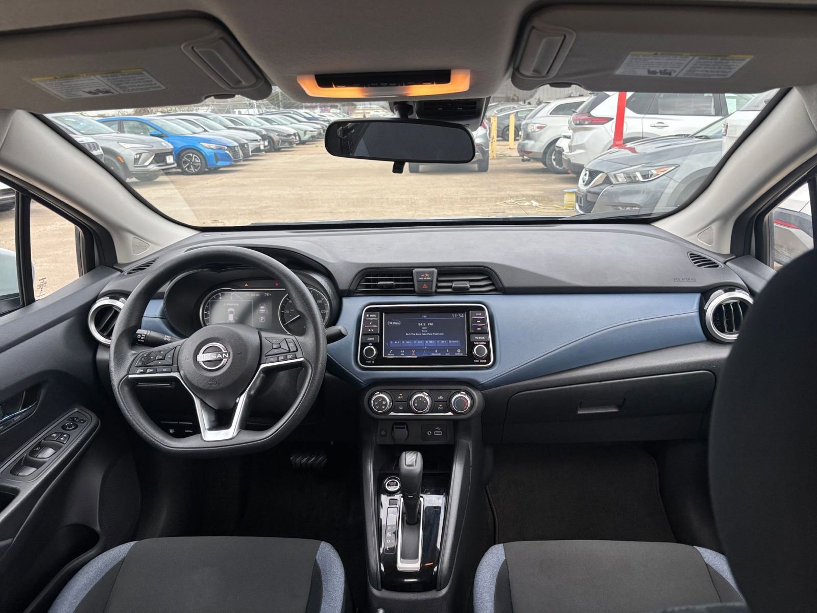 Used 2025 Nissan Versa SV image 31