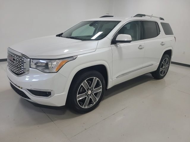 Used 2019 GMC Acadia Denali w/ LPO, Cargo Package AWD/4WD image 3