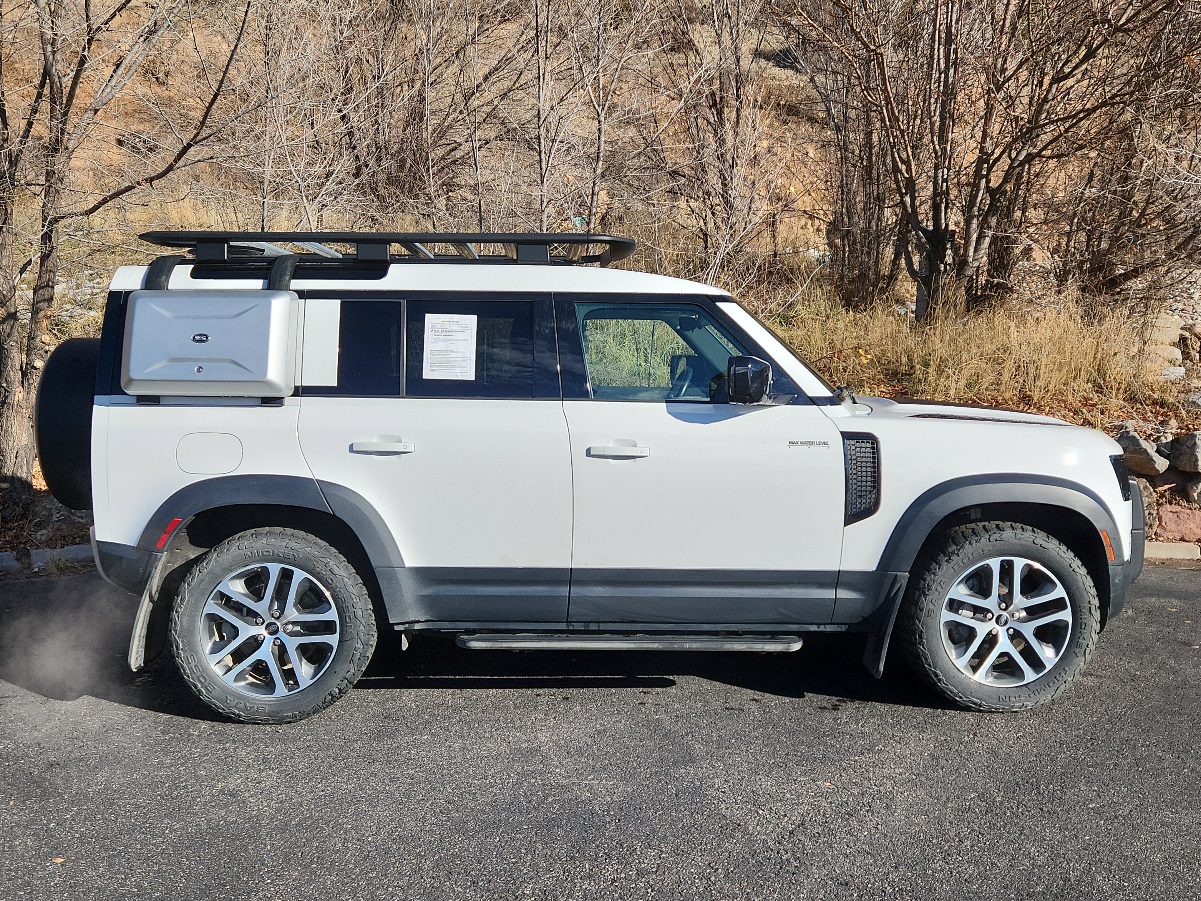 Certified 2022 Land Rover Defender 110 SE image 3
