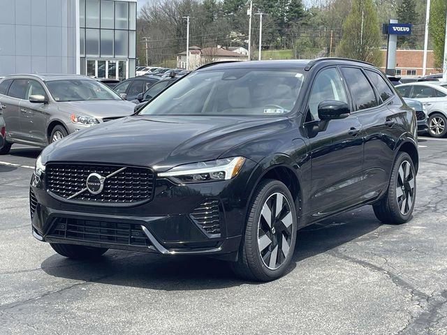 Used 2024 Volvo XC60 T8 Plus w/ Climate Package AWD/4WD image 7