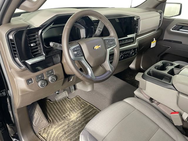 Certified 2026 Chevrolet Silverado 1500 LT image 3