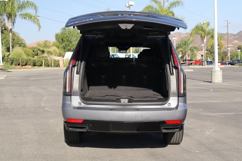 Used 2022 Cadillac Escalade ESV Sport Platinum AWD/4WD image 38