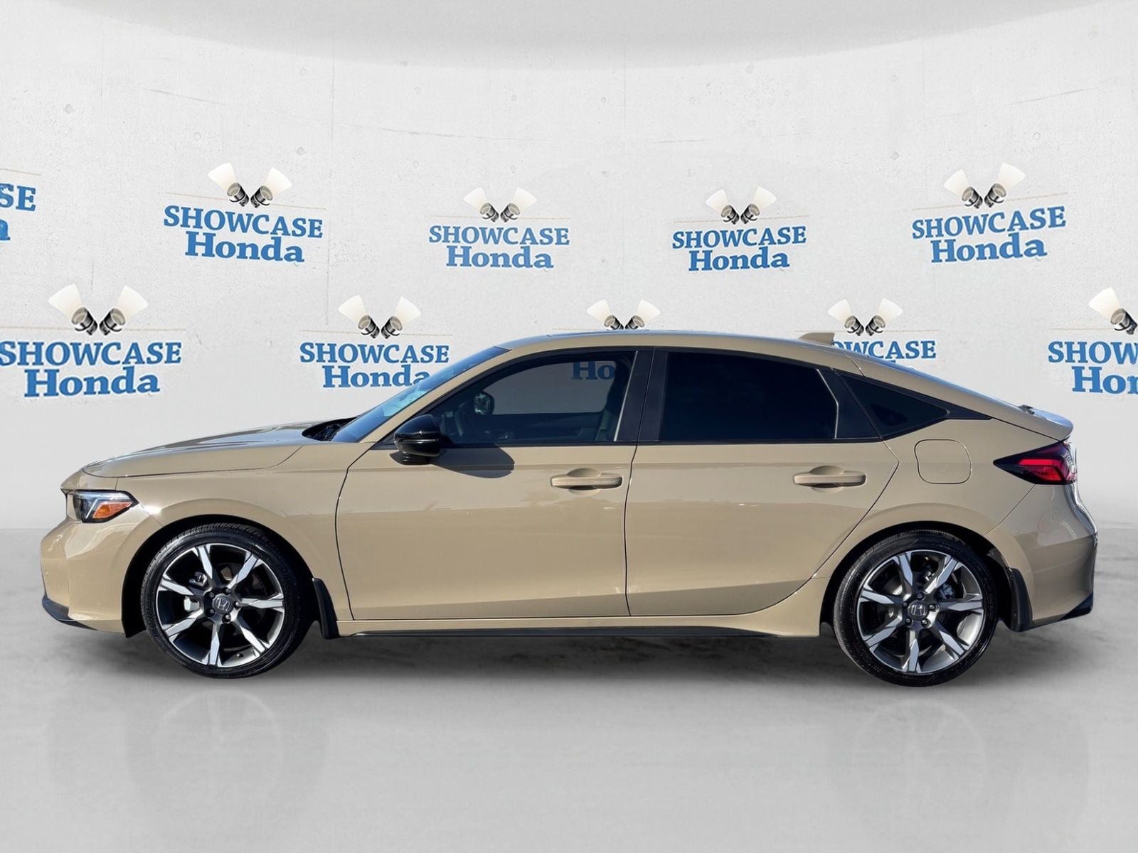 Certified 2025 Honda Civic Sport Touring image 4