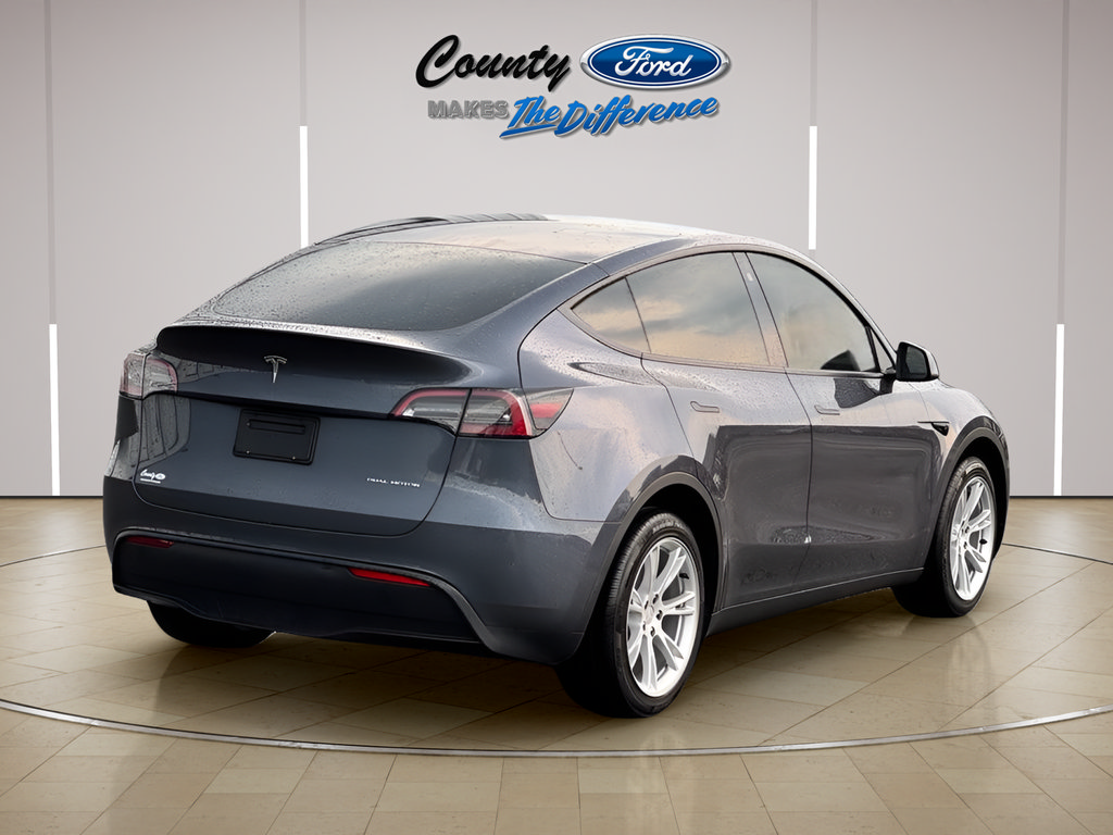 Used 2023 Tesla Model Y Long Range AWD/4WD image 17