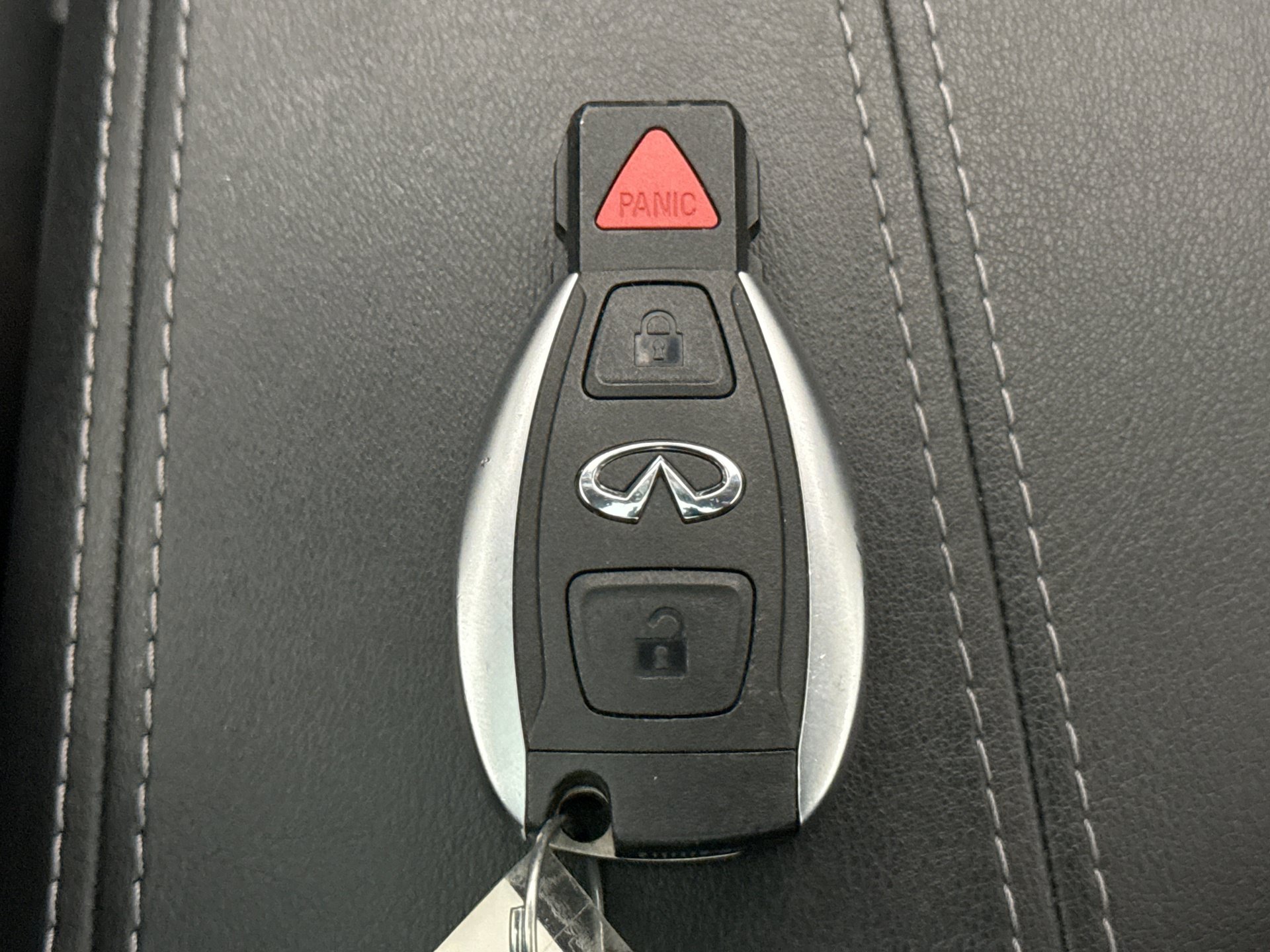 Used 2018 INFINITI QX30 Premium w/ Navigation Package AWD/4WD image 24