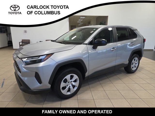 Used 2024 Toyota RAV4 LE FWD image 3
