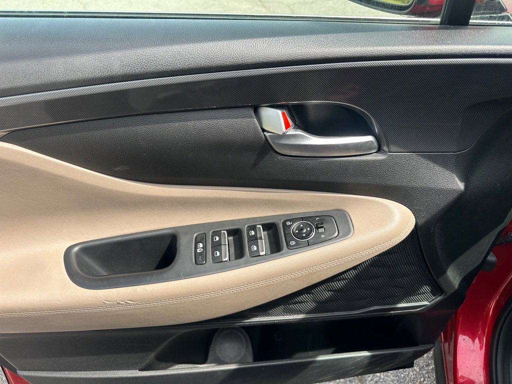 Used 2021 Hyundai Santa Fe SEL image 11