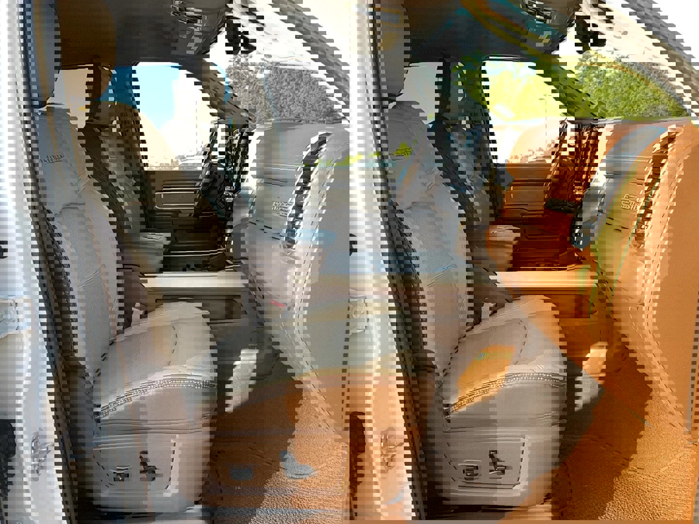 Used 2020 RAM 2500 Laramie image 29