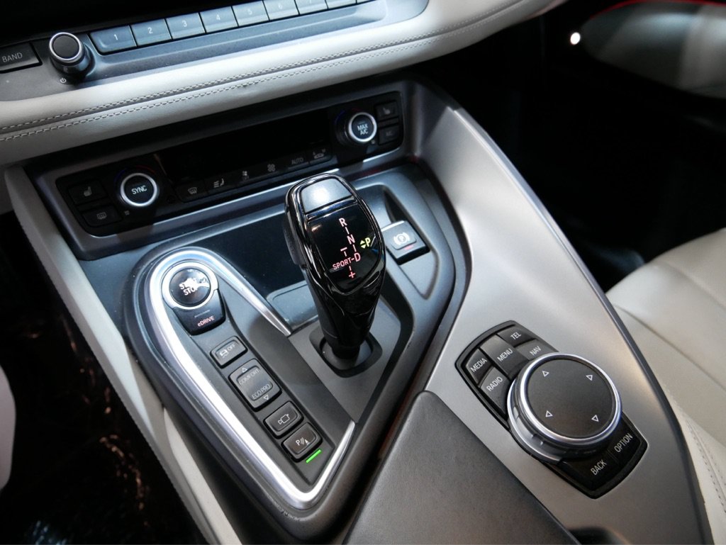 Used 2015 BMW i8 AWD/4WD image 12