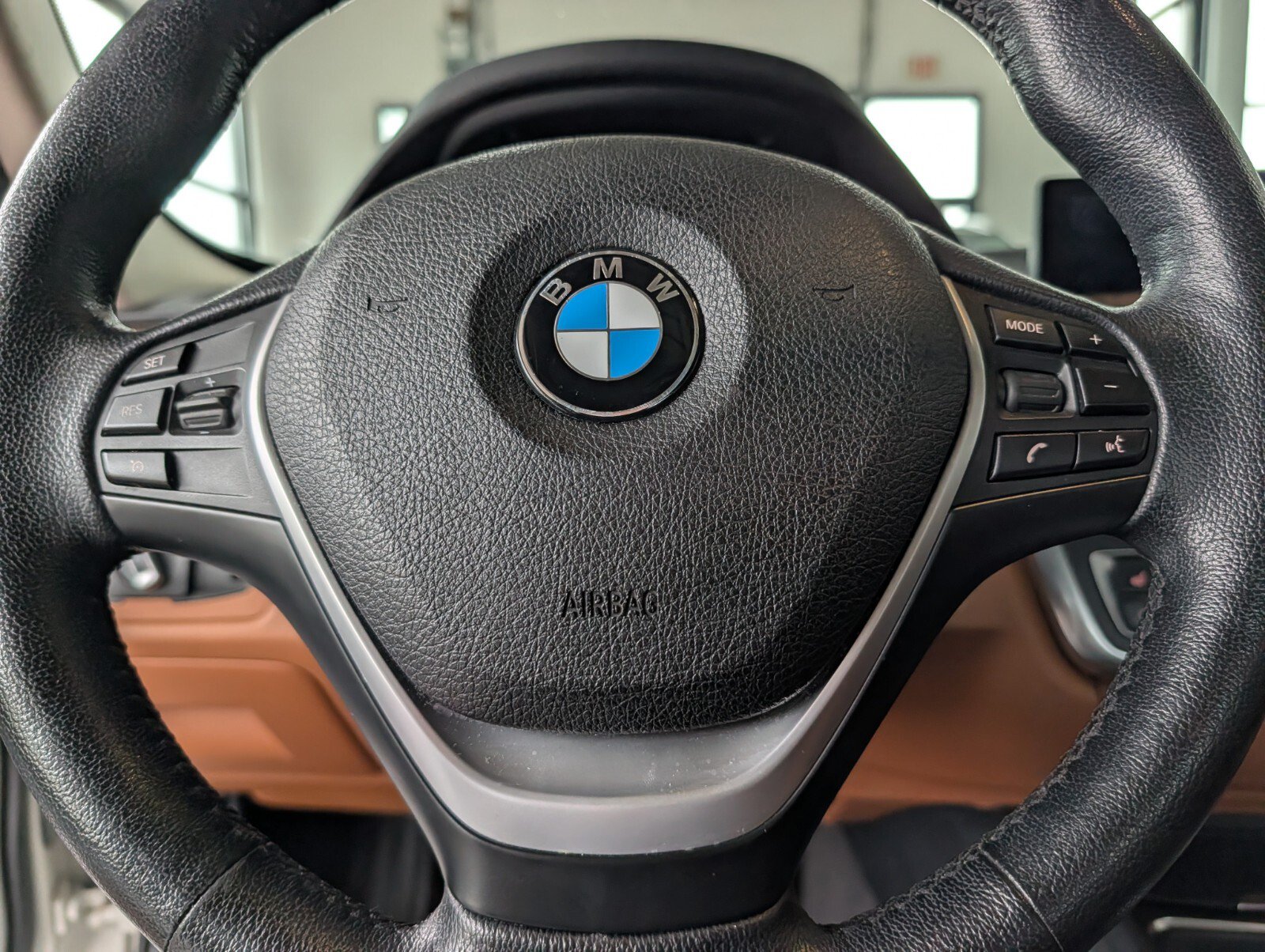 Used 2013 BMW 328i xDrive Sedan AWD/4WD image 16