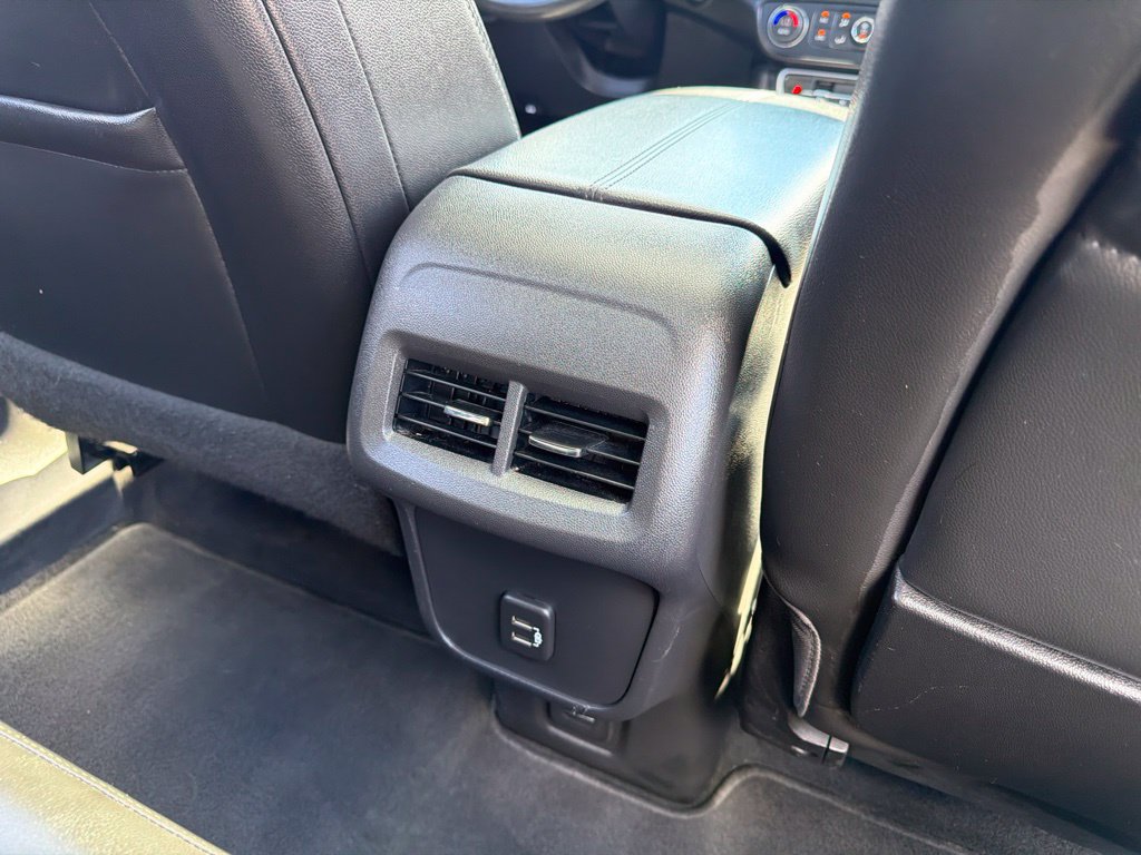 Used 2022 GMC Terrain SLT w/ Infotainment Package II AWD/4WD image 26