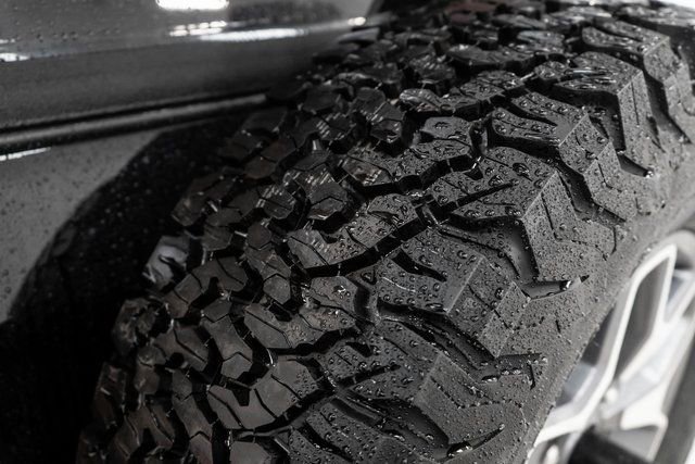 Used 2023 Ford Bronco Badlands image 13