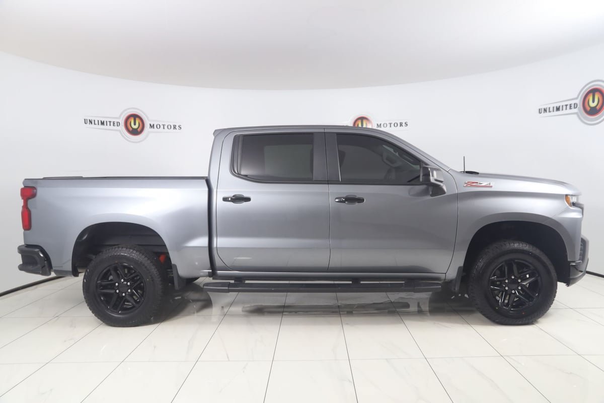 Used 2021 Chevrolet Silverado 1500 LT Trail Boss AWD/4WD image 2
