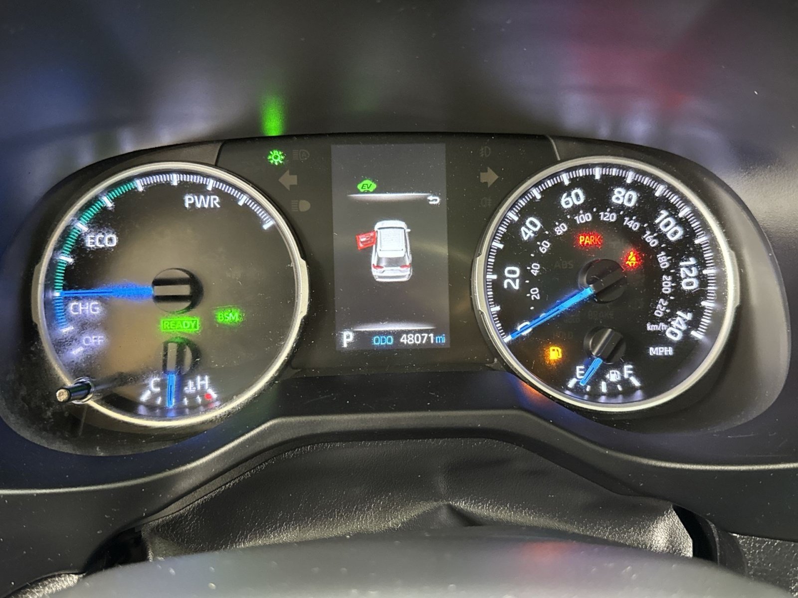 Used 2021 Toyota RAV4 XLE Premium AWD/4WD image 29