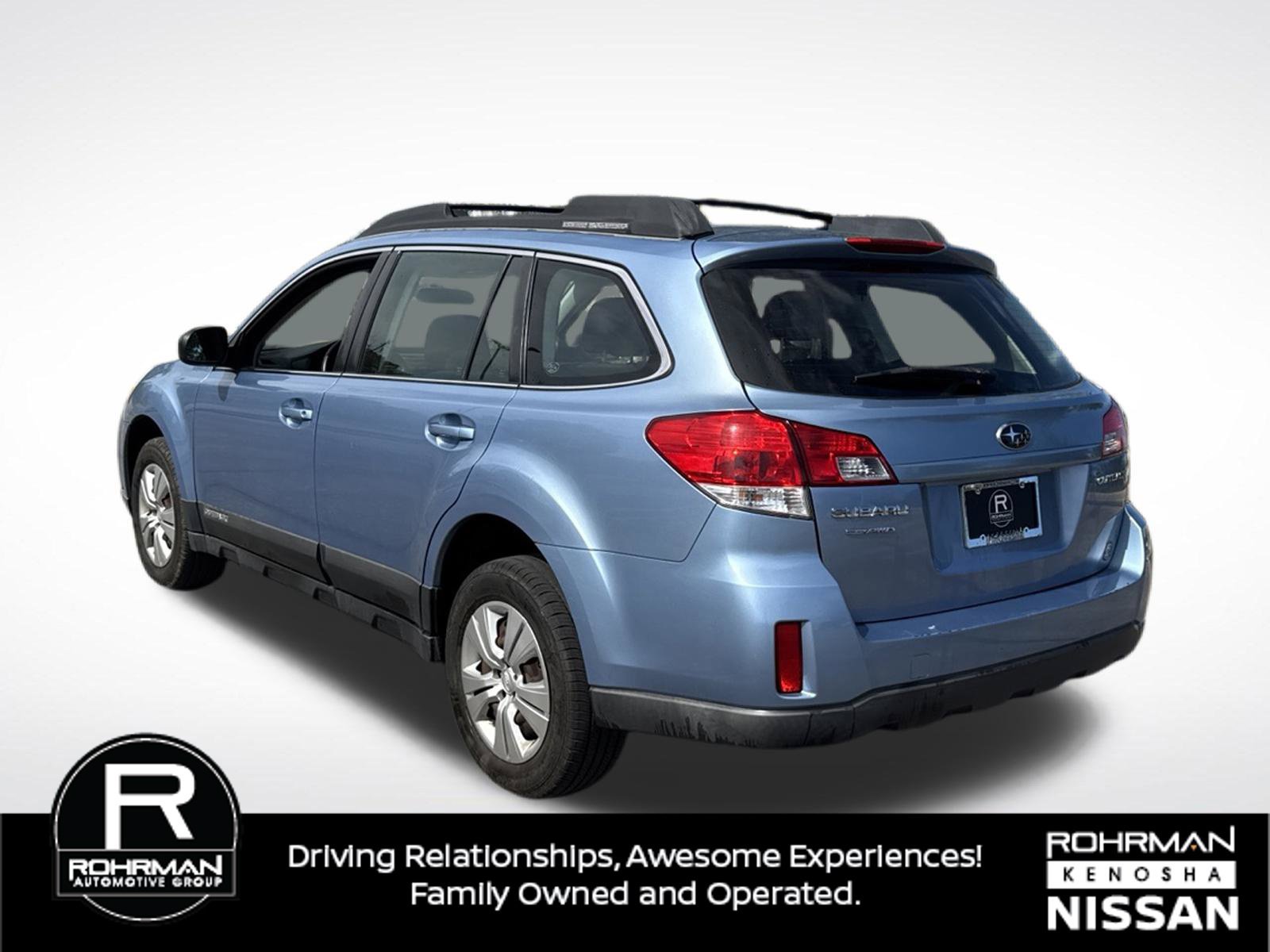 Used 2010 Subaru Outback 2.5i AWD/4WD image 8