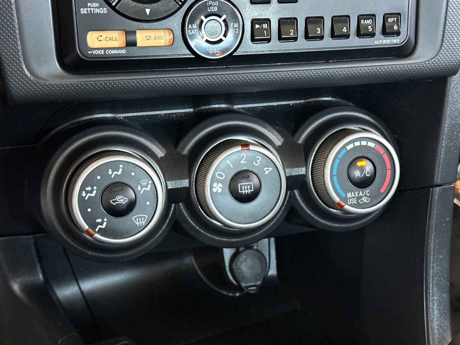 Used 2012 Scion tC FWD image 17