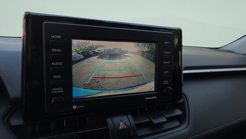 Used 2020 Toyota RAV4 LE image 25