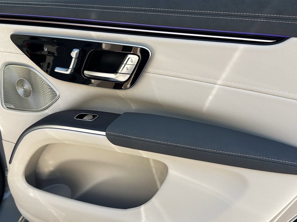 New 2026 Mercedes-Benz EQS 400 4MATIC SUV image 20