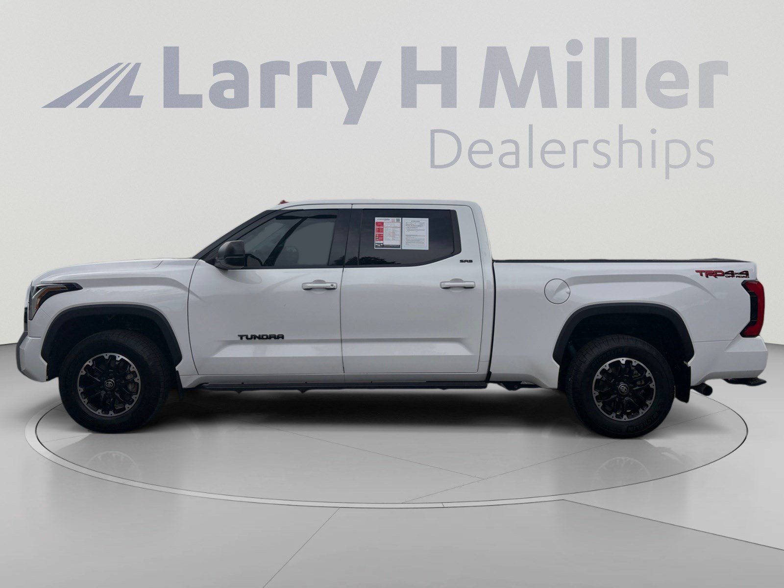 Used 2023 Toyota Tundra SR5 w/ TRD Off-Road Premium Package AWD/4WD image 2