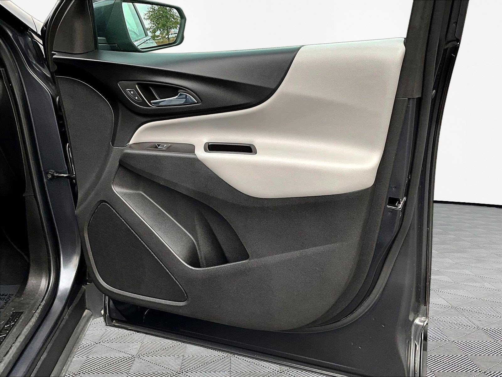 Used 2022 Chevrolet Equinox LT FWD image 28
