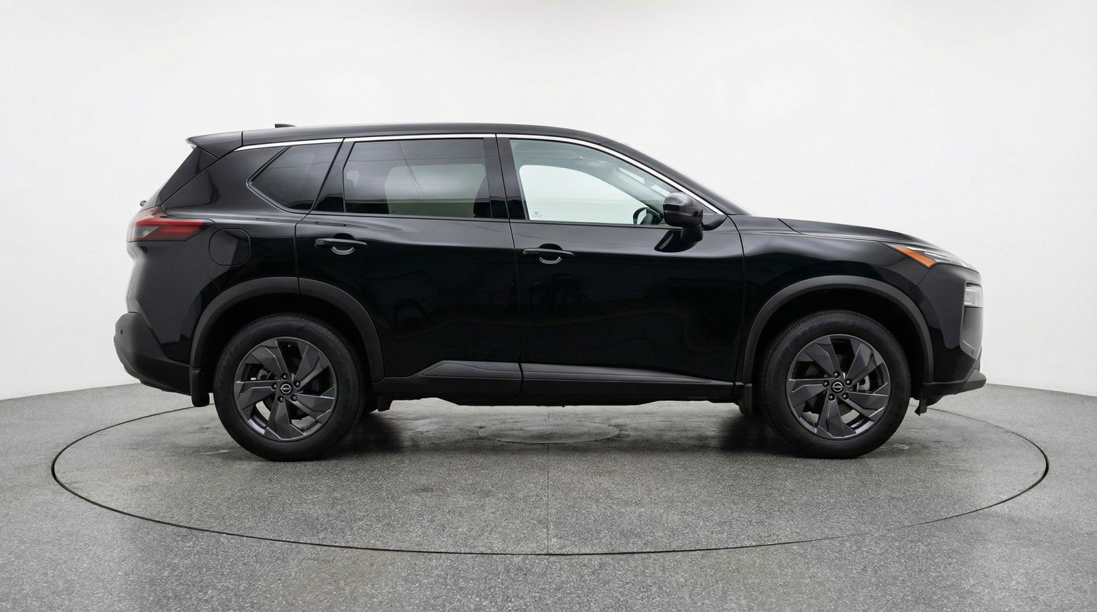 Used 2025 Nissan Rogue SV FWD image 11