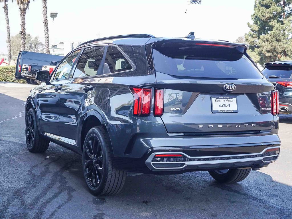Used 2021 Kia Sorento SX image 4