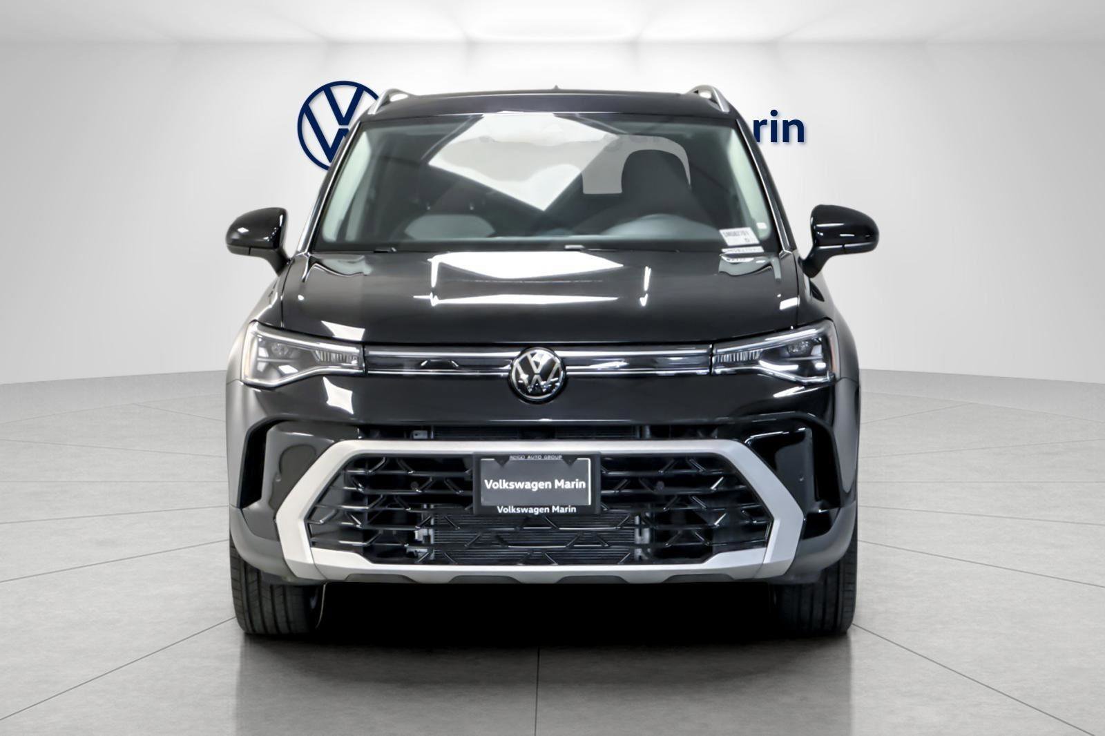 New 2025 Volkswagen Taos SEL image 8