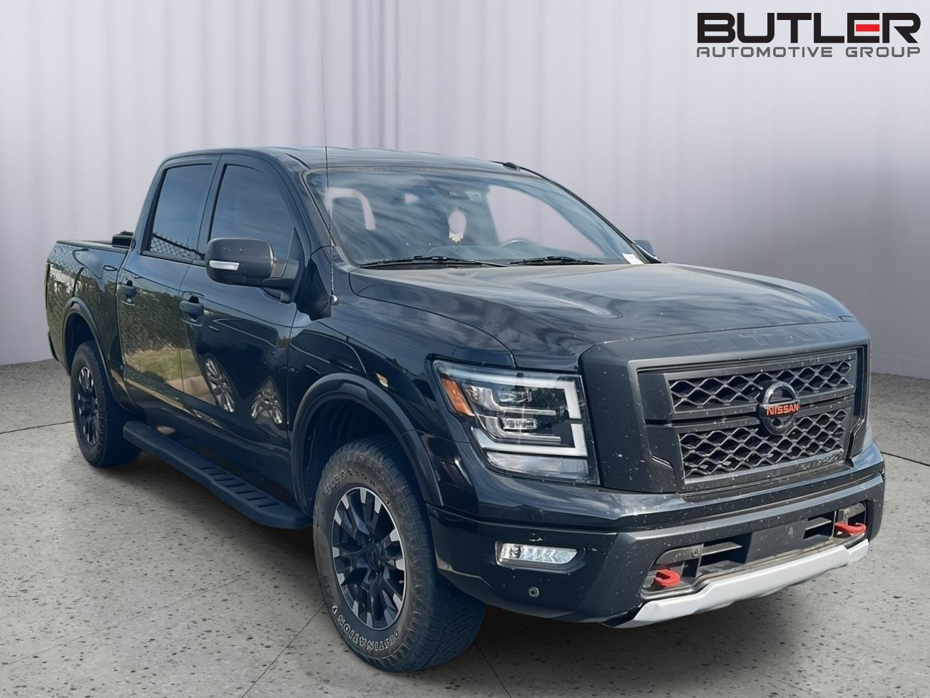 Used 2020 Nissan Titan PRO-4X w/ Pro-4x Convenience Package image 6