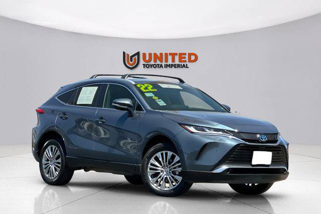 Certified 2022 Toyota Venza XLE AWD/4WD image 1