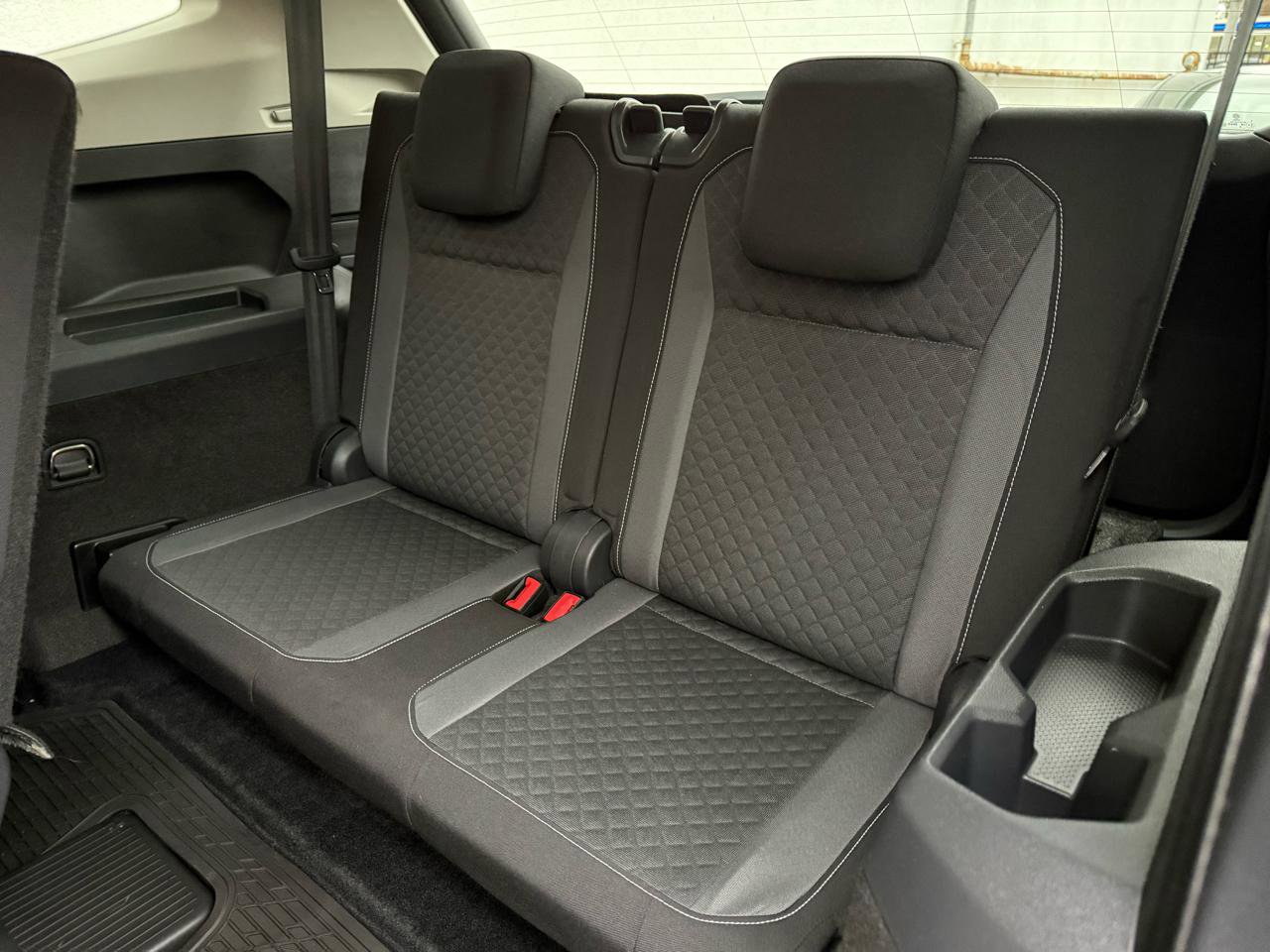 Used 2021 Volkswagen Tiguan S FWD image 4